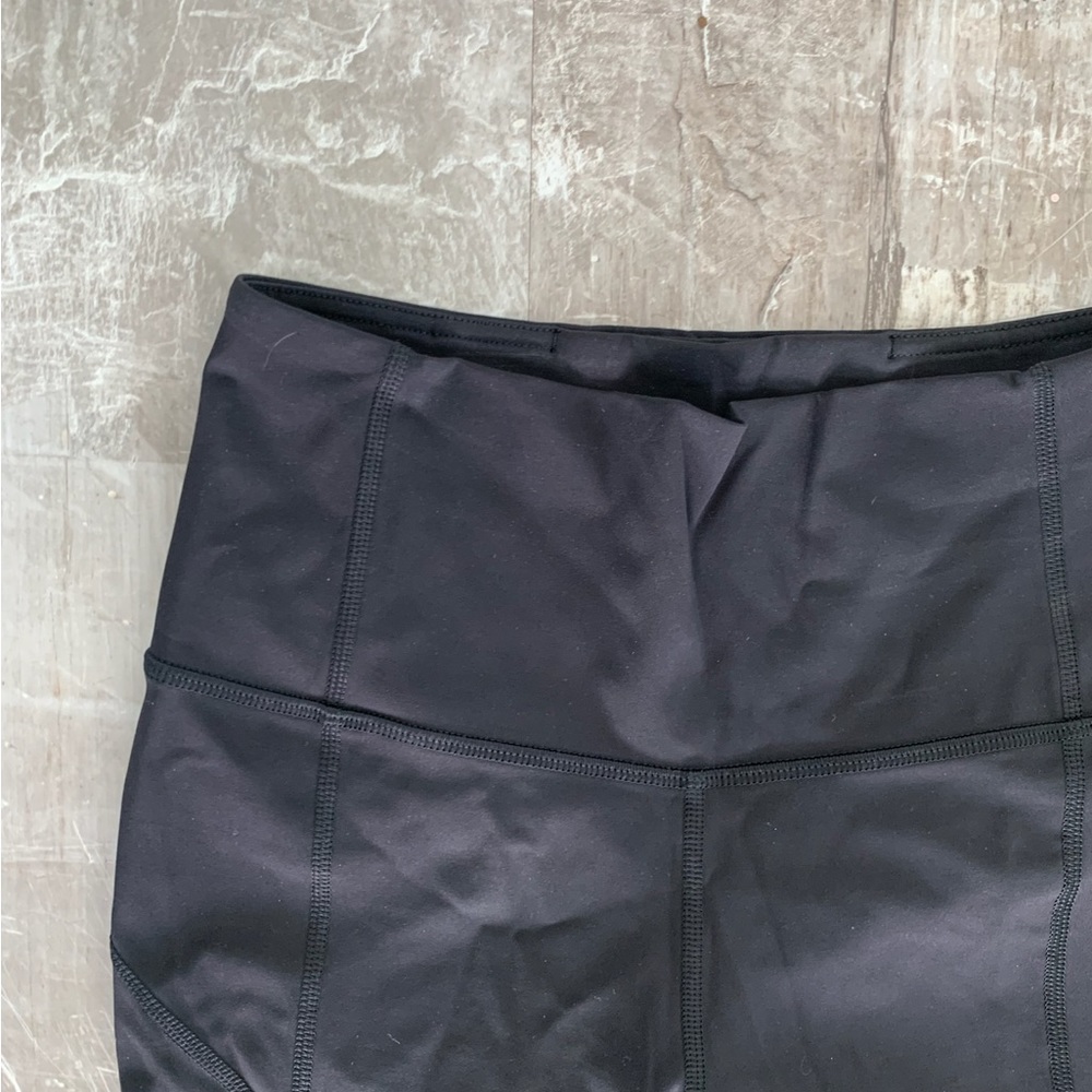 Lululemon cropped leggings. - Picture 3 of 6
